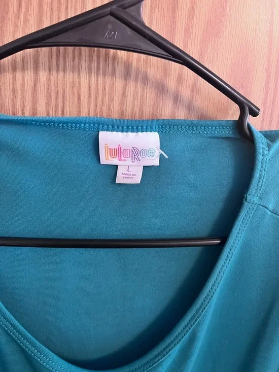 LuLaRoe Teal Scoop Neck Short Sleeve Top - Picture 3 of 5